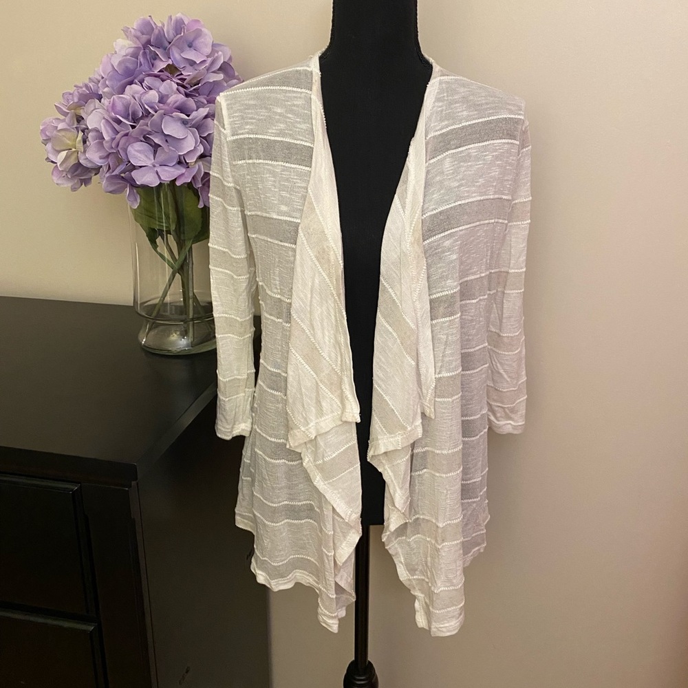 NWT Women’s Maurices Off White Stripe 3/4 Sleeve Cardigan